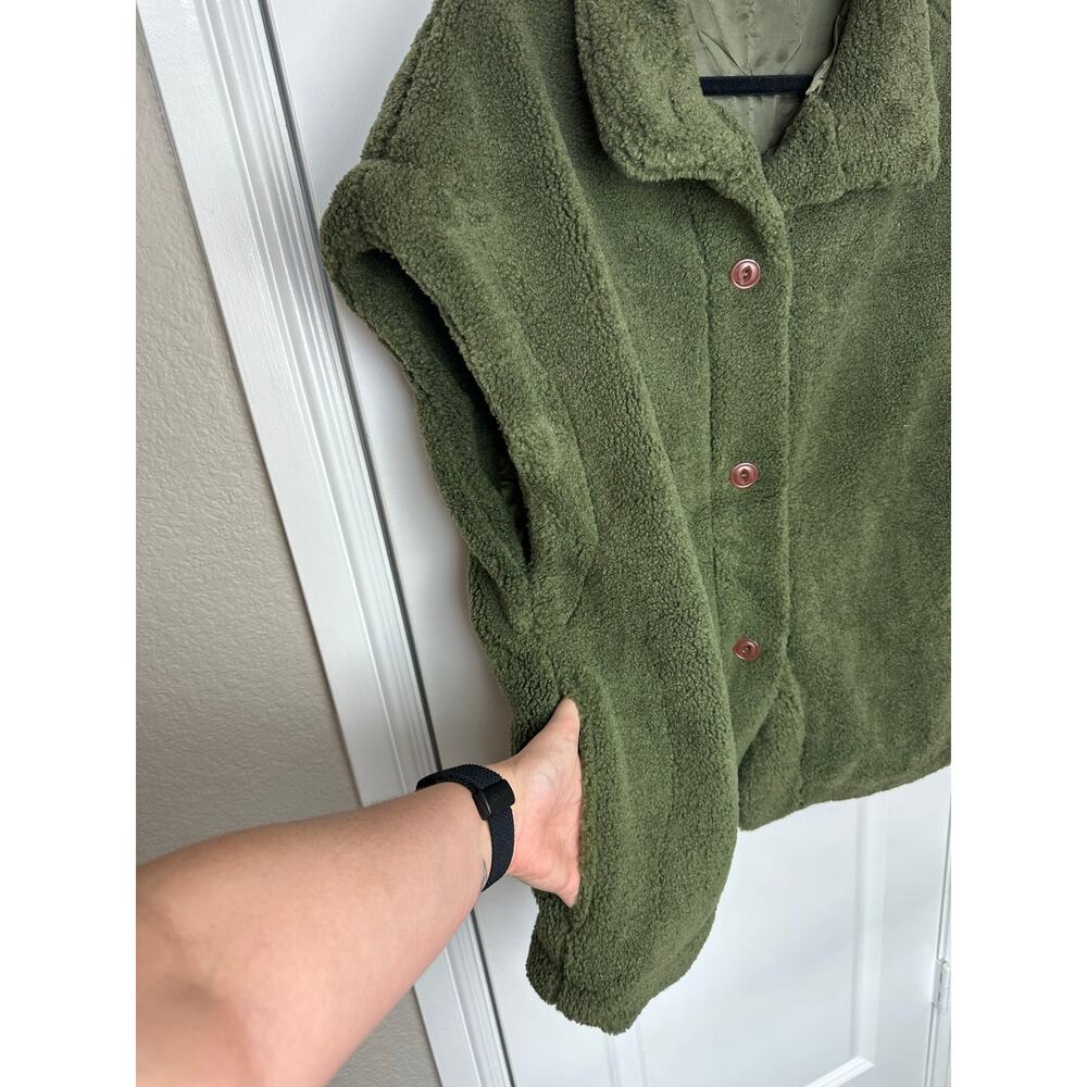 Women's Large Green Fleece Vest‎ - Picture 3 of 4
